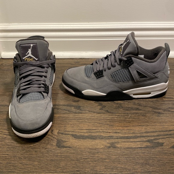Nike Jordan 4 Retro Mens Sneaker